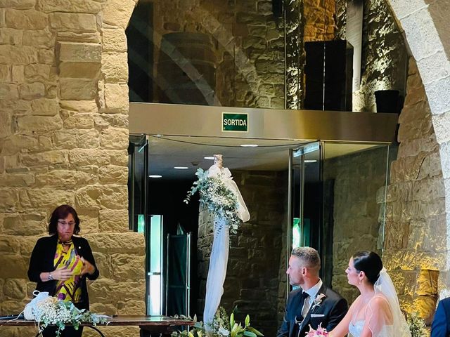 La boda de Carlos Domínguez Pedroche  y Gloria Cárdenas Torres  en Sant Fruitos De Bages, Barcelona 4