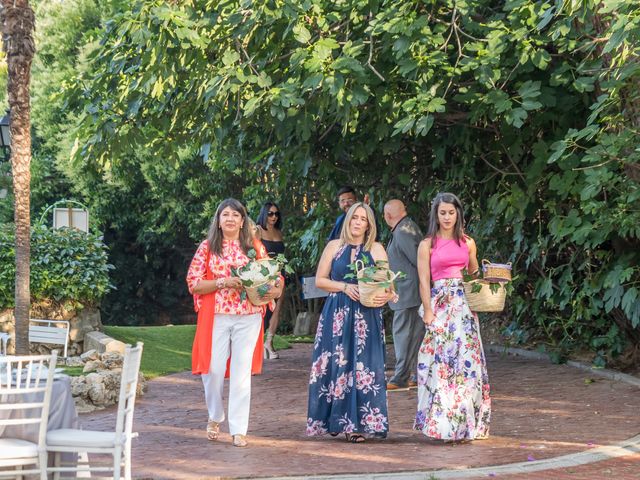 La boda de Óscar y Sara en Villalbilla, Madrid 19