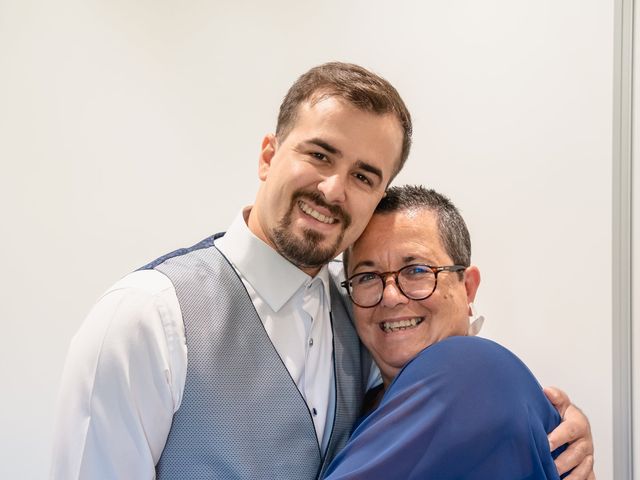 La boda de Llluis y Soraya en Olot, Girona 5