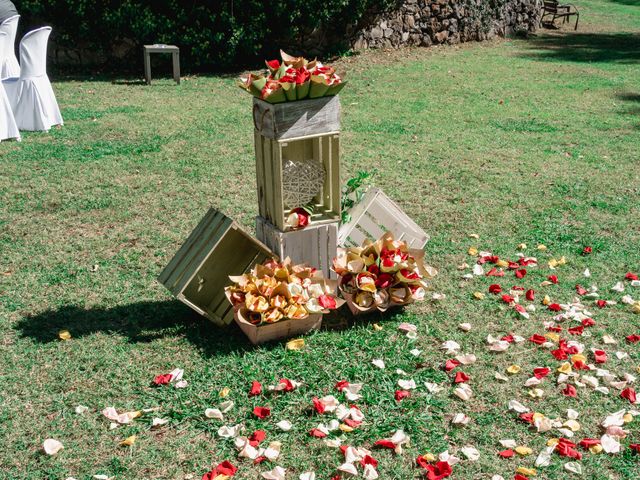 La boda de Llluis y Soraya en Olot, Girona 11