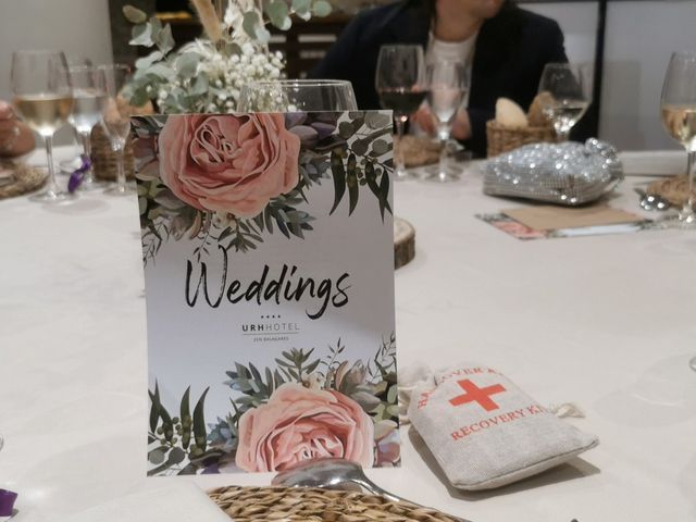La boda de Borja  y Vidalys  en Avilés, Asturias 7