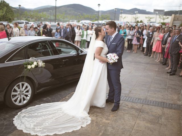 La boda de Borja y Adriana en Gorraiz, Navarra 1