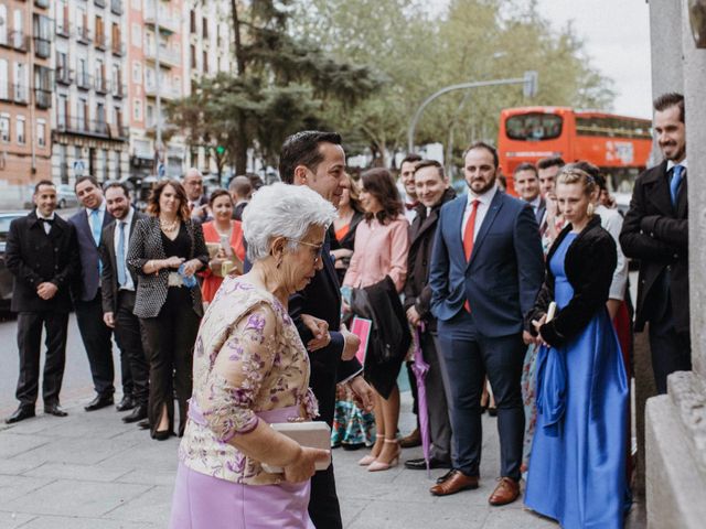 La boda de Manuel y Elena en Madrid, Madrid 20