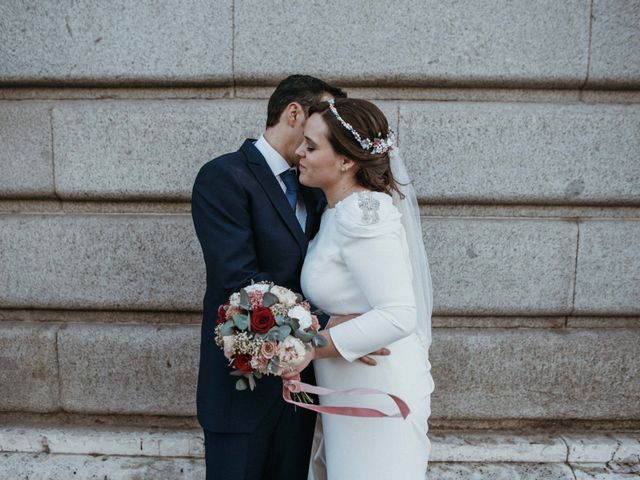 La boda de Manuel y Elena en Madrid, Madrid 32