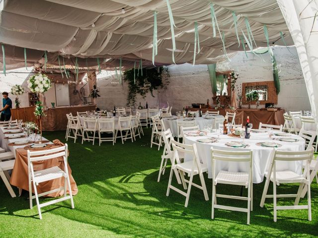 La boda de Luciano y Angeles en Sant Feliu De Llobregat, Barcelona 1