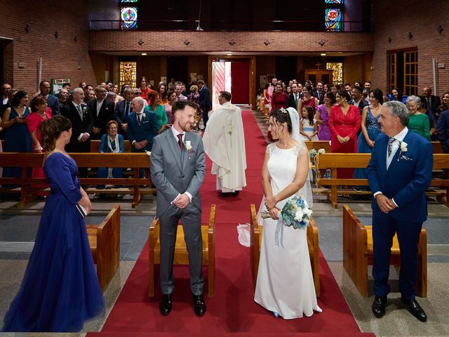 La boda de Isabel y David en Alcalá De Henares, Madrid 24