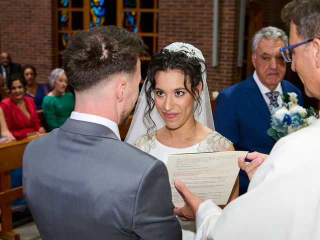 La boda de Isabel y David en Alcalá De Henares, Madrid 29