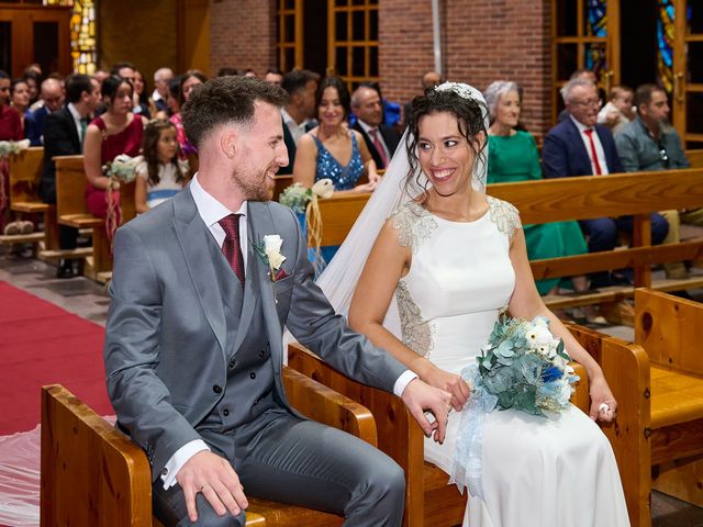 La boda de Isabel y David en Alcalá De Henares, Madrid 32