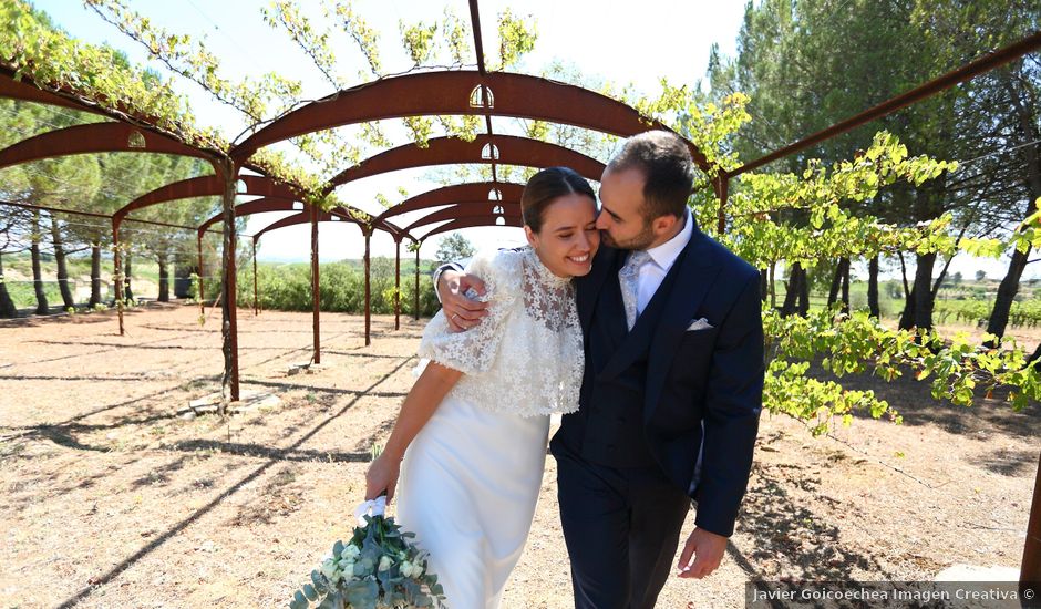 La boda de Luis y Sandra en Laguardia, Álava