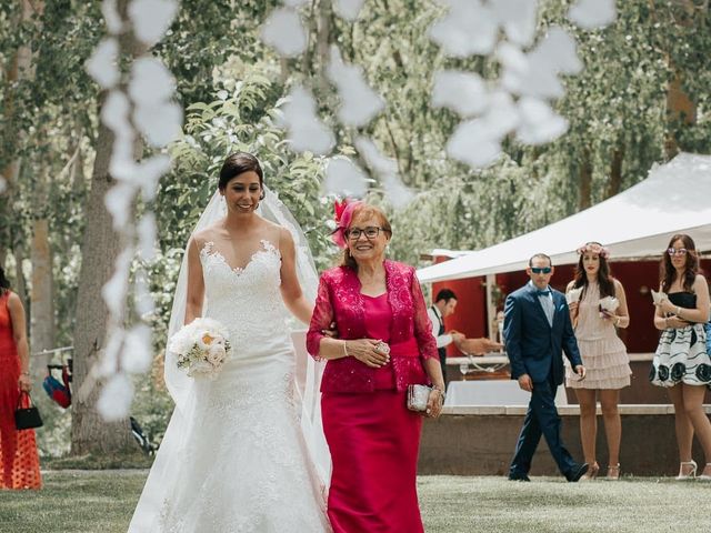 La boda de Pedro y Elena en Torquemada, Palencia 28