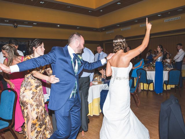 La boda de Benjamín y Vanesa en Oviedo, Asturias 37