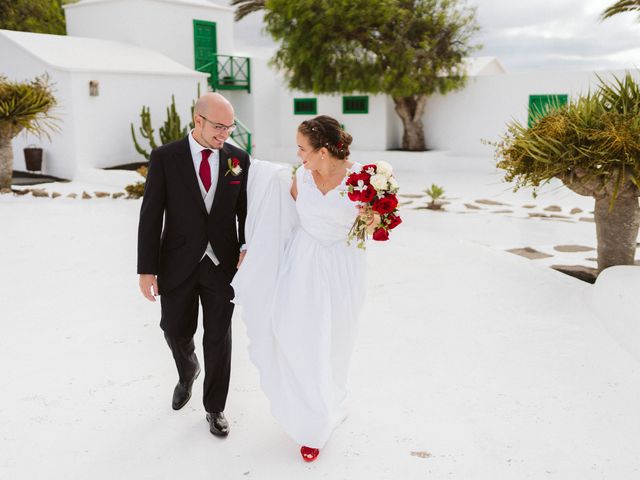 La boda de Raúl y Davinia en Arrieta, Las Palmas 26