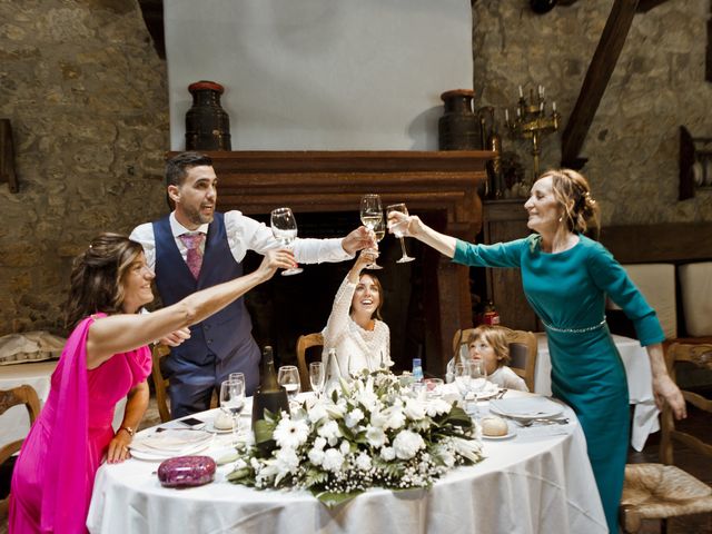 La boda de Ander y Sofía en Forua, Vizcaya 83