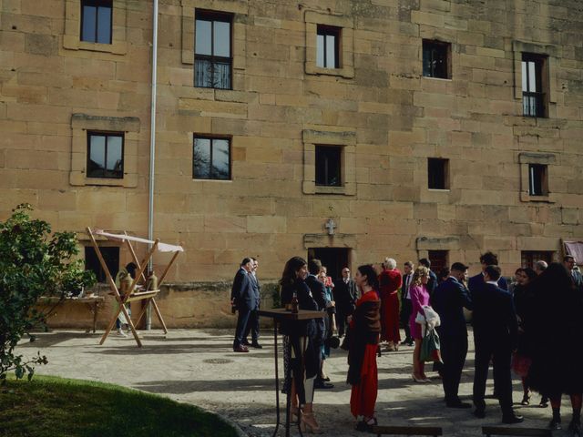 La boda de Alfonso y Ania en Santa Gadea Del Cid, Burgos 38