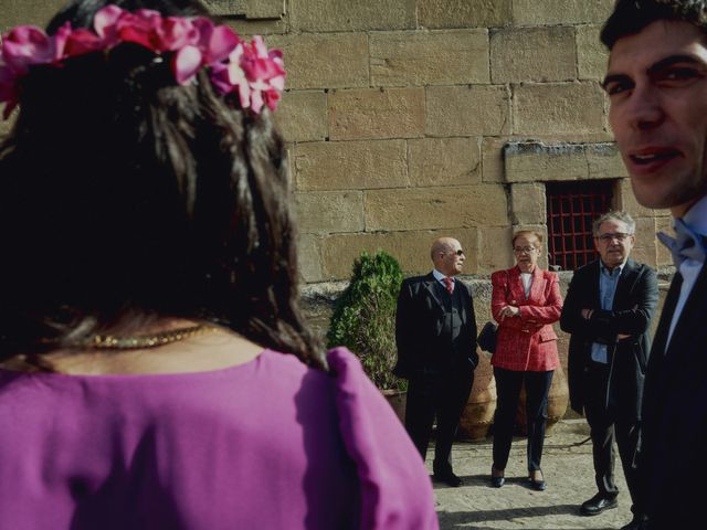 La boda de Alfonso y Ania en Santa Gadea Del Cid, Burgos 42