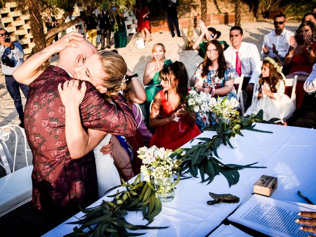 La boda de Laura y Roman en Alcalá De Henares, Madrid 1