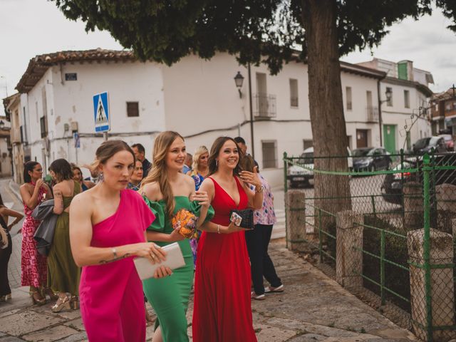 La boda de Jose Ramón y Estefanía en Talamanca Del Jarama, Madrid 69