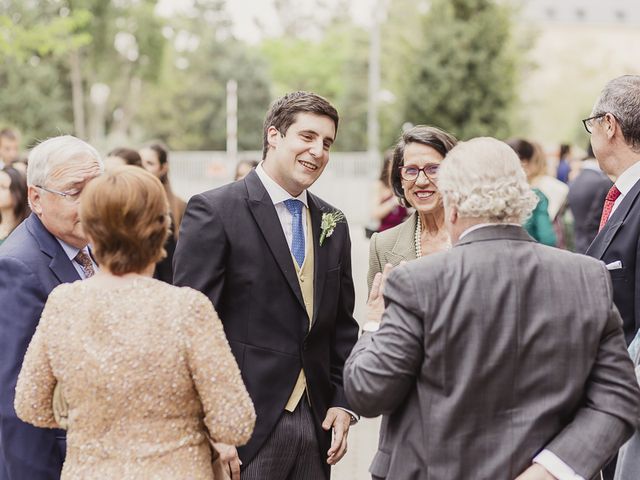 La boda de Nacho y María en Villalbilla, Madrid 58