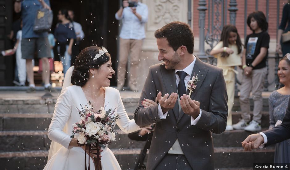 La boda de Roberto y Carla en Sevilla, Sevilla