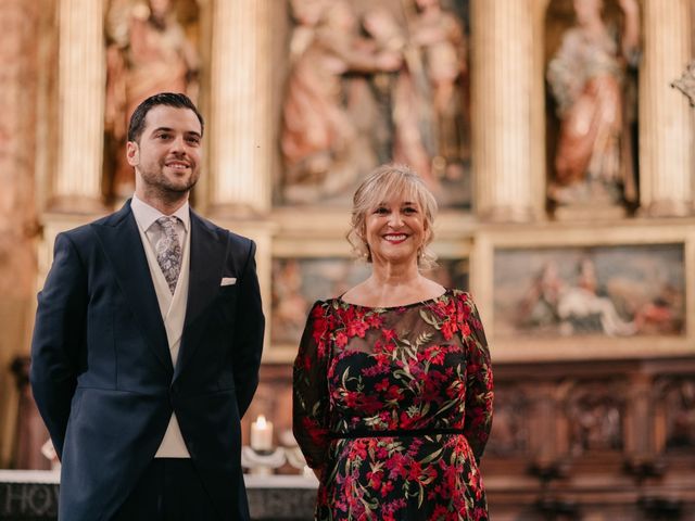 La boda de Jose y Isa en Caracuel De Calatrava, Ciudad Real 51