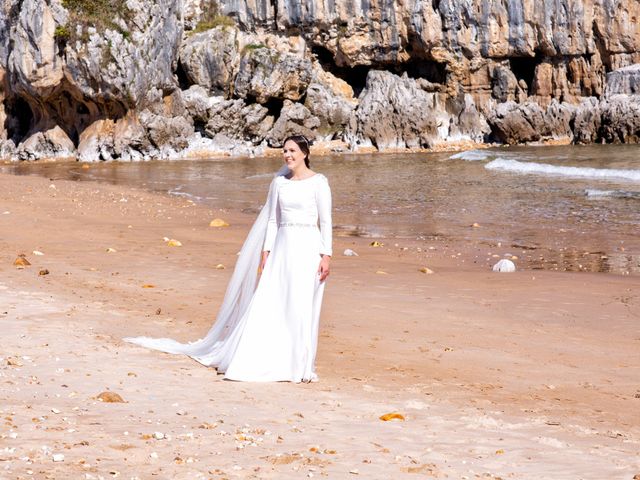 La boda de Alberto y Claudia en Noreña, Asturias 39