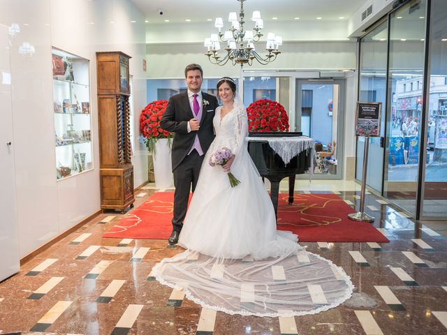 La boda de Adrián y Stefani en Madrid, Madrid 24