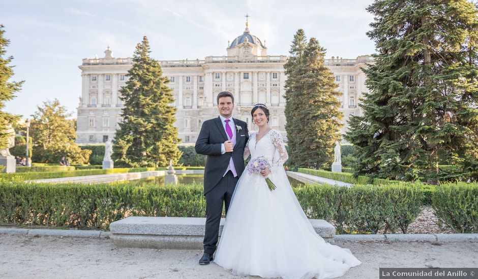 La boda de Adrián y Stefani en Madrid, Madrid