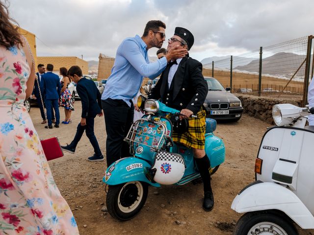 La boda de Eugenio y Anghara en Sardina Del Norte, Las Palmas 39