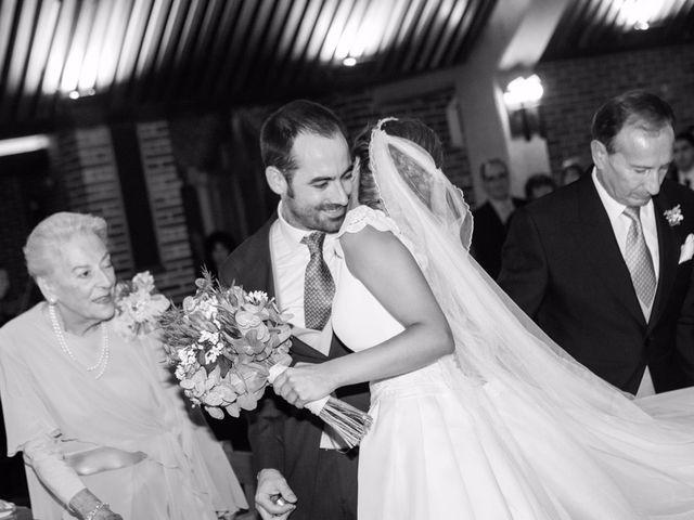 La boda de Jacobo y Rebeca en Soto De Viñuelas, Madrid 6