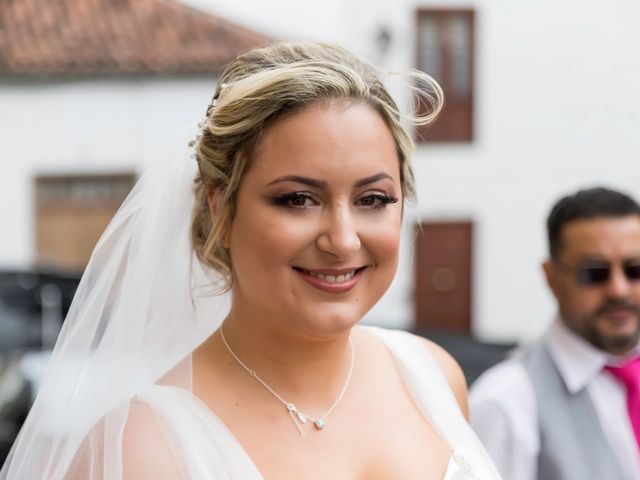 La boda de Juanjo y Carla en Icod de los Vinos, Santa Cruz de Tenerife 18