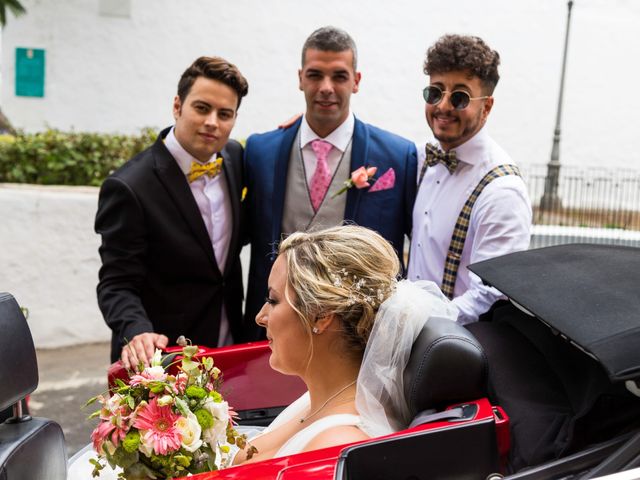 La boda de Juanjo y Carla en Icod de los Vinos, Santa Cruz de Tenerife 30