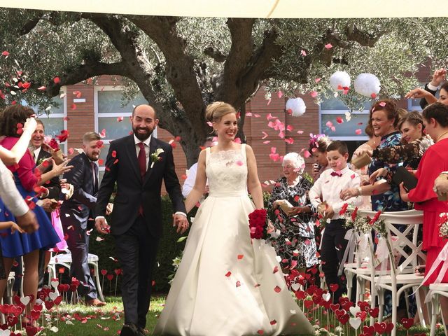 La boda de Pedro y Irene en Villamediana De Iregua, La Rioja 26