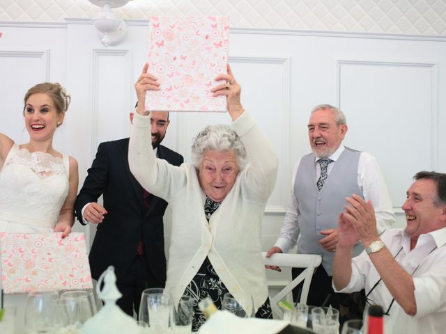 La boda de Pedro y Irene en Villamediana De Iregua, La Rioja 46