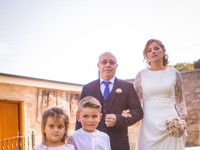 La boda de Toño y Sonia en Sarria (Casco Urbano), Lugo 35