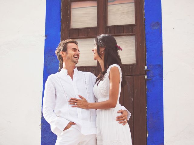 La boda de J.O y Lorena en Cala De San Vicente Ibiza, Islas Baleares 3