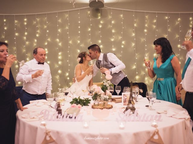 La boda de Adrián y Patricia en L' Hospitalet De Llobregat, Barcelona 43