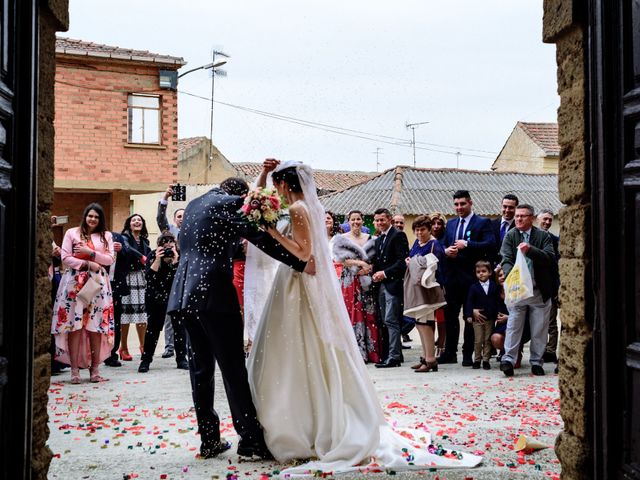 La boda de David y Almudena en Benavente, Zamora 28