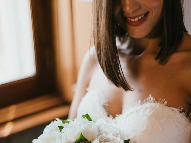 La boda de Adrian y Issa en Santiago De Compostela, A Coruña 12