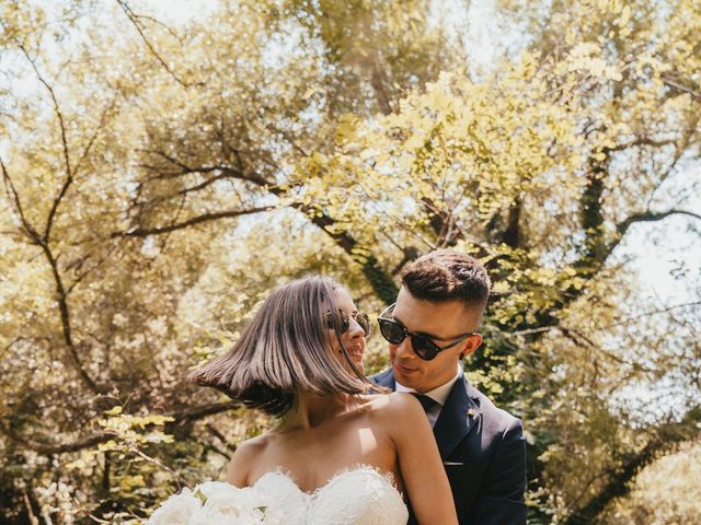 La boda de Adrian y Issa en Santiago De Compostela, A Coruña 27