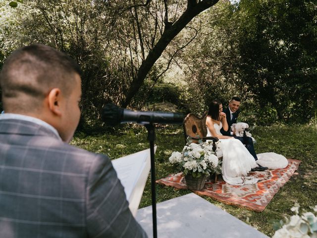 La boda de Adrian y Issa en Santiago De Compostela, A Coruña 19