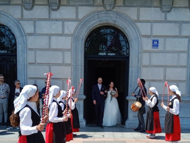La boda de Adrian y Garazi en Santurce Antiguo, Vizcaya 1
