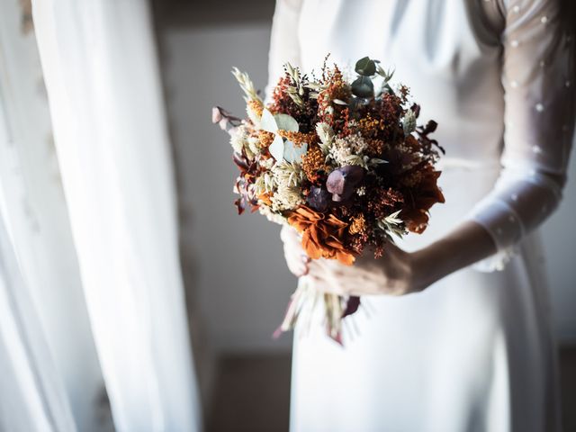 La boda de Carlos y Patricia en La Riera De Gaia, Tarragona 16