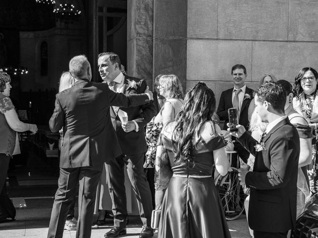 La boda de Carlos y Elsa en Vilanova Del Valles, Barcelona 28