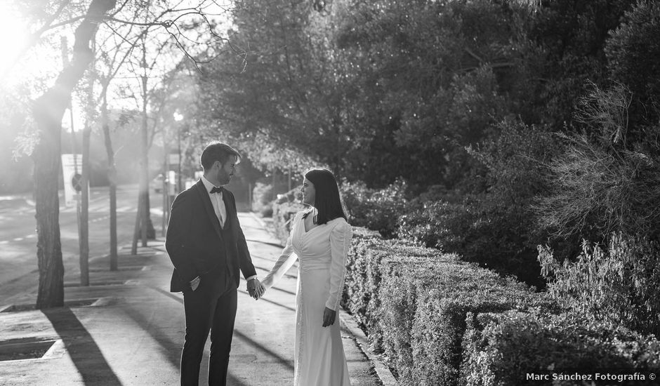 La boda de Carlos y Elsa en Vilanova Del Valles, Barcelona