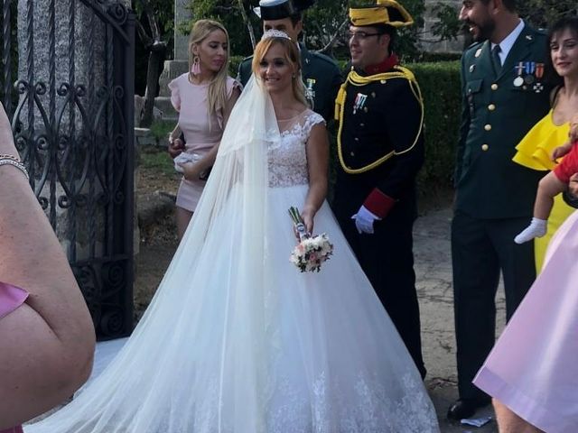 La boda de David y Miriam en Navaluenga, Ávila 1