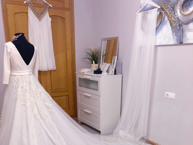 La boda de Carlos y Laura en Oliva, Valencia 12