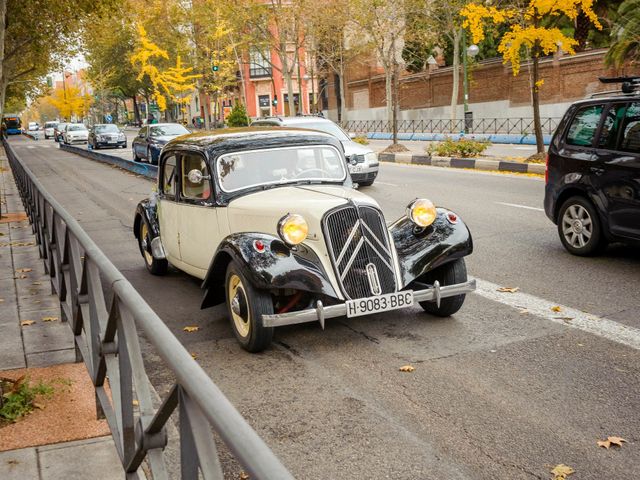 La boda de Miguel Ángel y Isabel en Madrid, Madrid 7