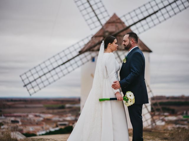 La boda de Cristina y Javier en Mota Del Cuervo, Cuenca 37