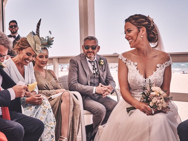 La boda de Rubén y Marta en Chiclana De La Frontera, Cádiz 16