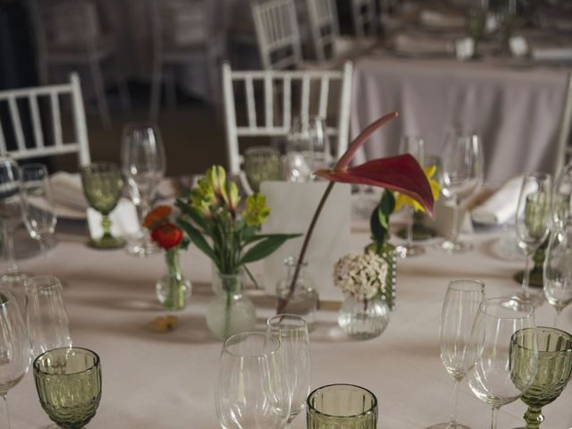 La boda de Daniel y Iris en Gijón, Asturias 129